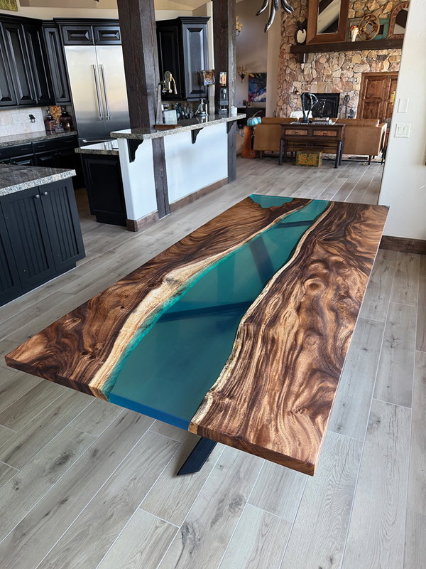 Fall 2026 Style Makers: Live Edge Slabs